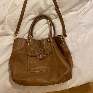 Tory Burch amanda hobo bag- tan leather